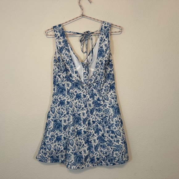 PEPPERMAYO - White and Blue Floral Mini Dress - Picture 4 of 7